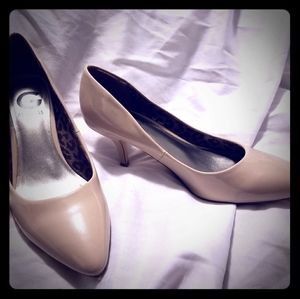 Guess Nude Kitten Heel